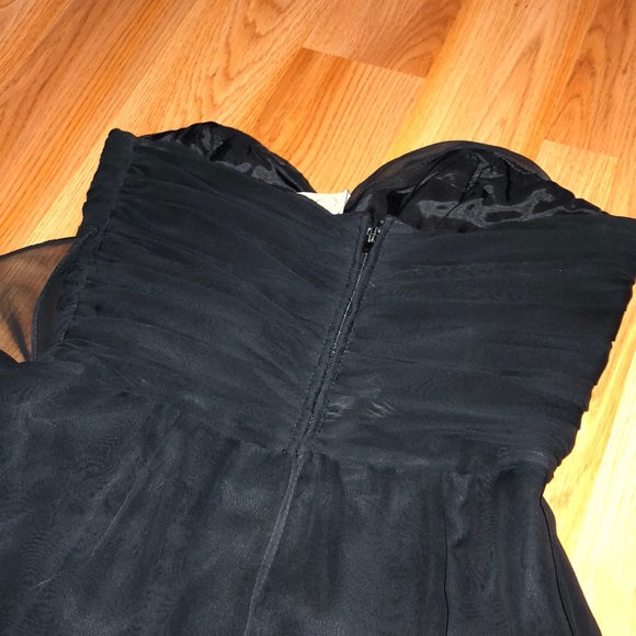 Farinae Collections formal Dress - Picture 4 of 6